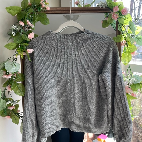 Pink Rose Gray Sweater - Picture 3 of 3